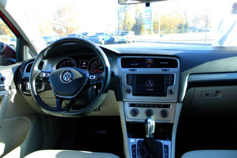 2016 Volkswagen Golf