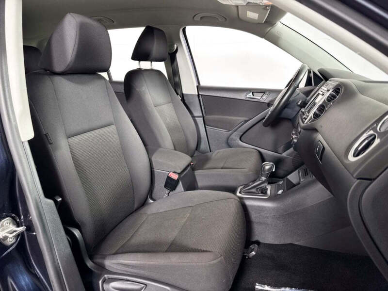 2017 Volkswagen Tiguan 2.0T Limited S