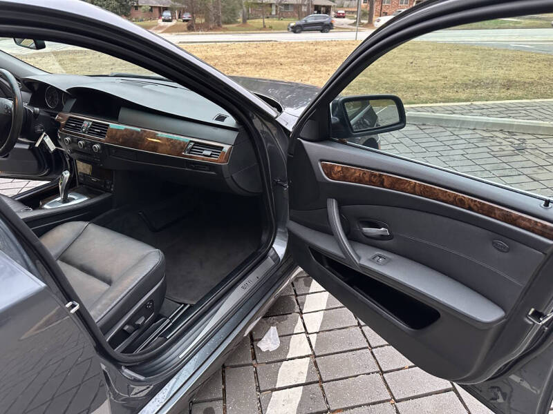 2009 BMW 5 Series 528i xDrive