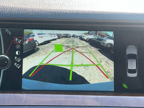 2012 BMW 5 Series 528i