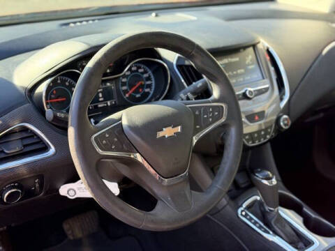 2017 Chevrolet Cruze LT Auto