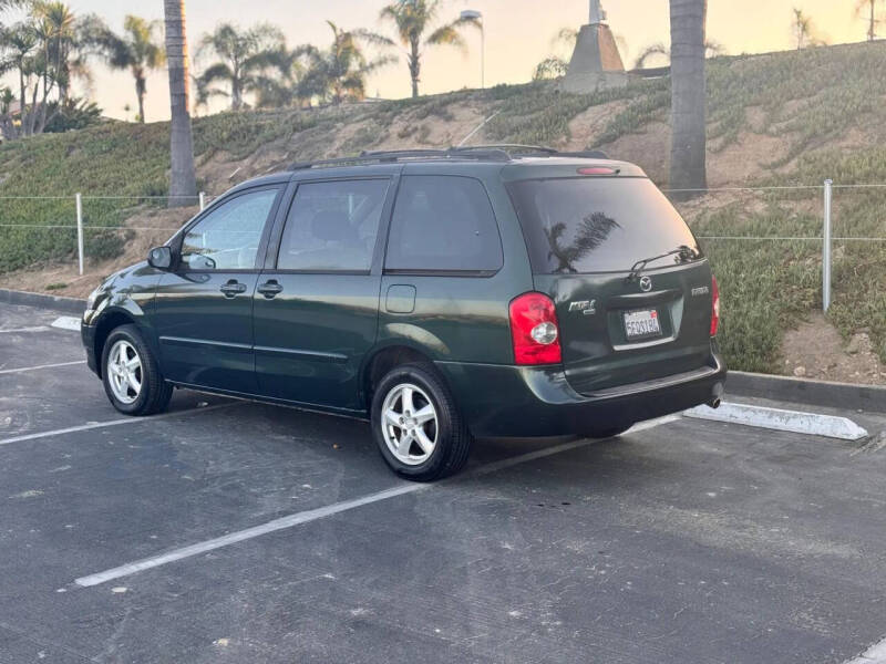 2003 Mazda MPV