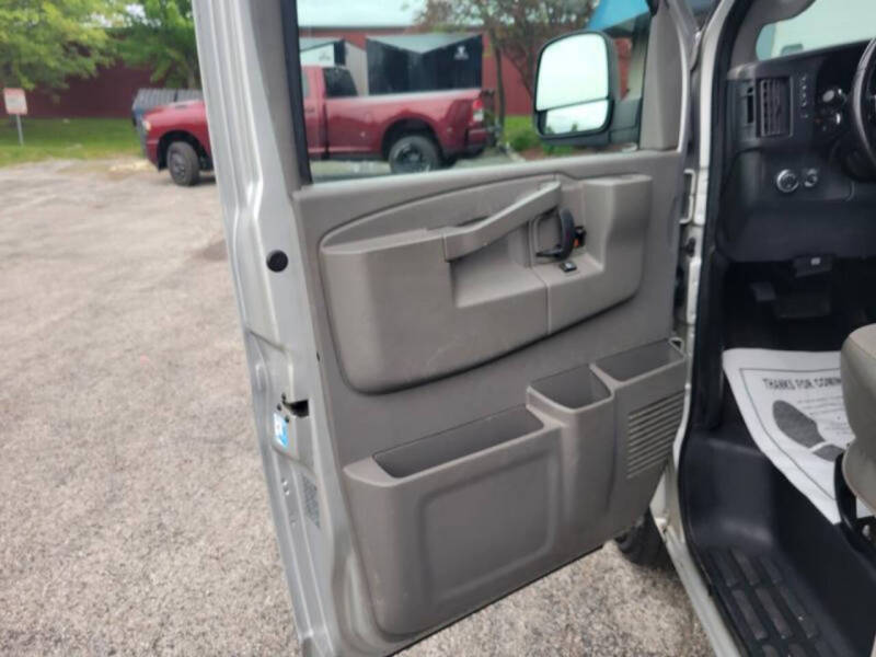 2017 Chevrolet Express LT 3500