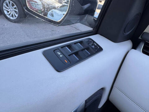 2022 Land Rover Discovery Sport P250 SE