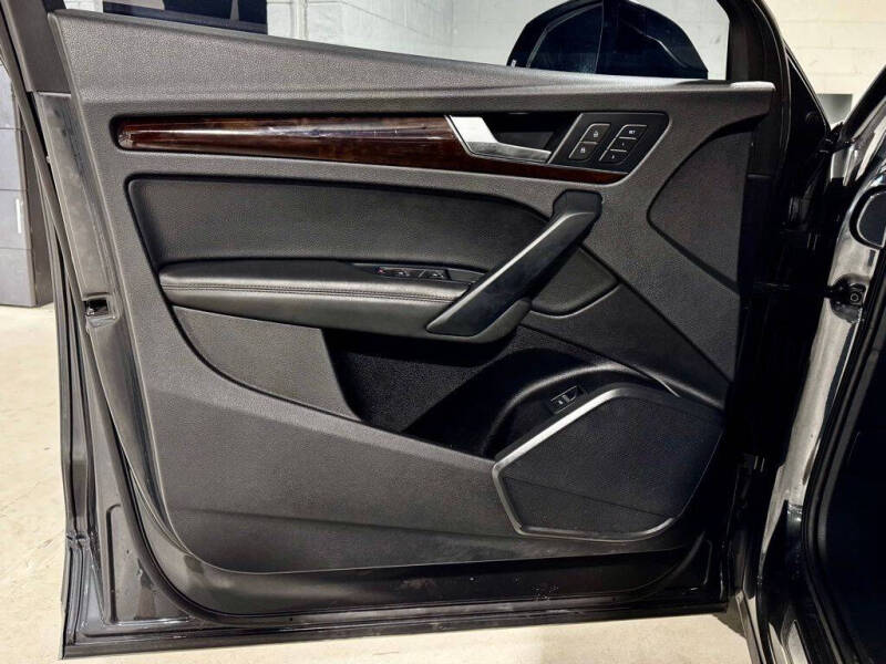 2020 Audi Q5 quattro Premium Plus 45 TFSI