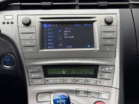 2012 Toyota Prius Two