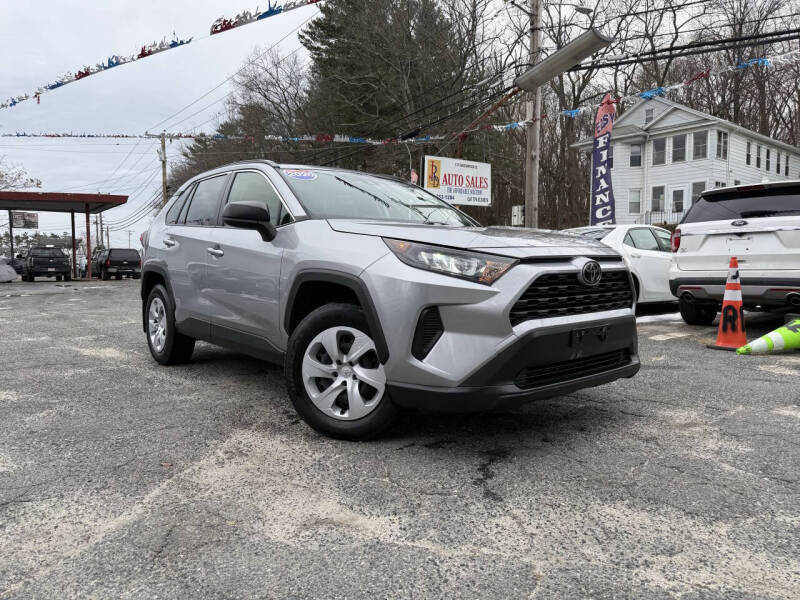 2020 Toyota RAV4 LE's photo