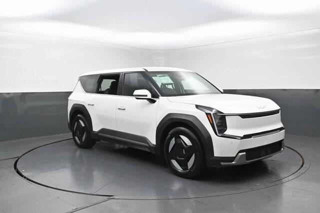 2024 Kia EV9 Light Long Range