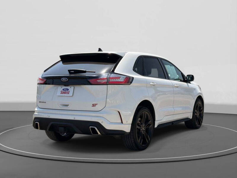 2020 Ford Edge ST