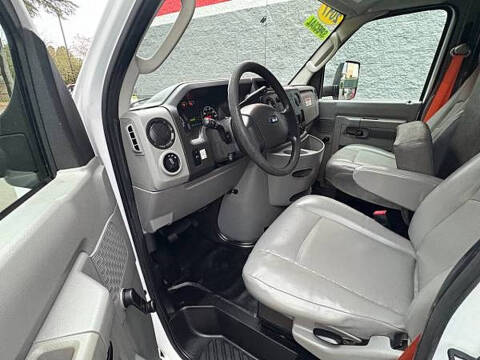 2017 Ford E-Series
