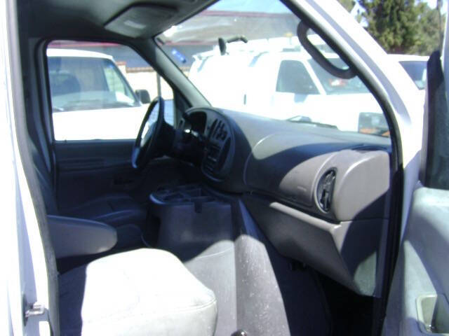 2001 Ford E-Series E-350 SD