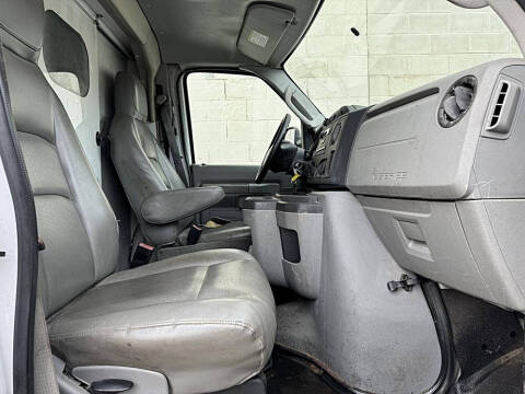 2009 Ford E-Series E-350 SD