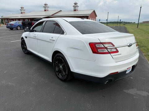 2016 Ford Taurus SE
