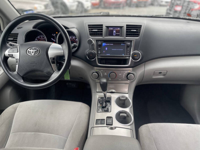 2013 Toyota Highlander Plus