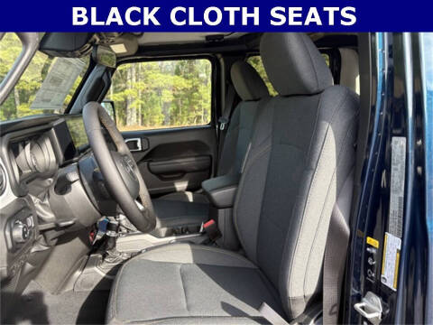 2025 Jeep Gladiator Willys