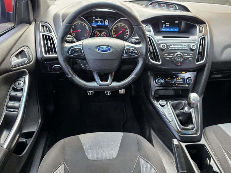 2016 Ford Focus ST
