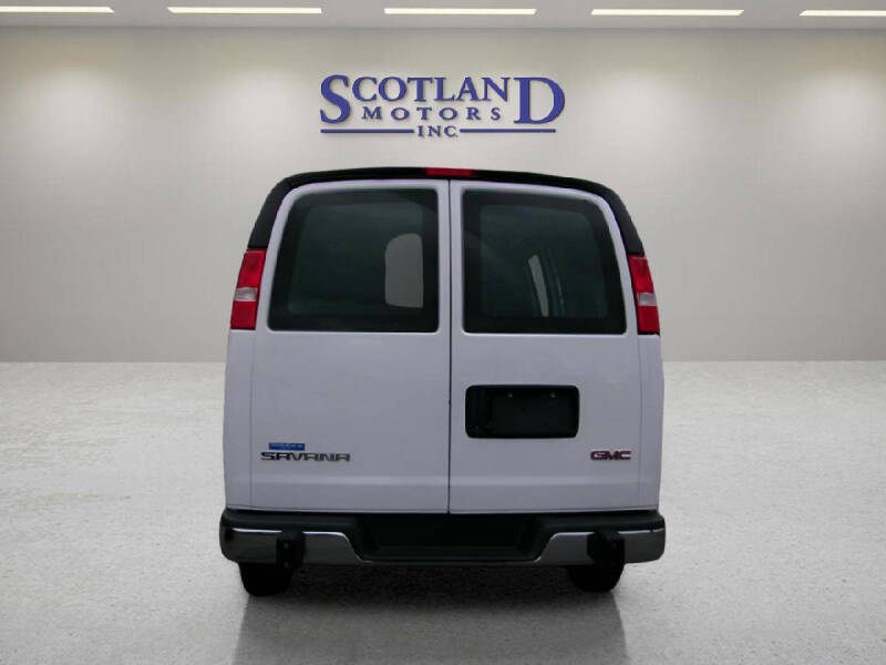 2024 GMC Savana 2500