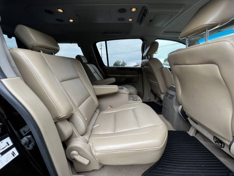 2011 Nissan Armada SV