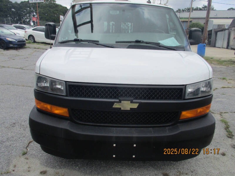 2019 Chevrolet Express Cargo Work Van's photo