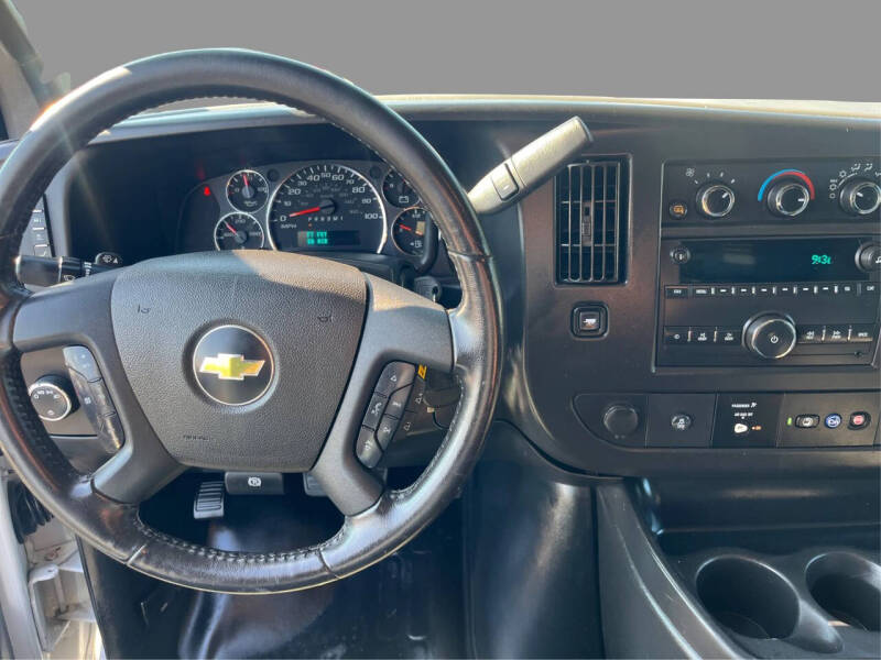 2021 Chevrolet Express 2500