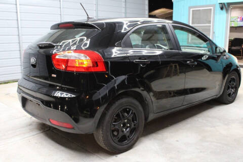 2013 Kia Rio 5-Door LX