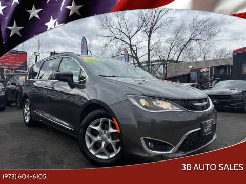 2017 Chrysler Pacifica Touring Plus