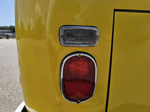 1971 Volkswagen Camper Bus