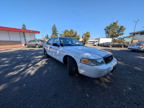 2009 Ford Crown Victoria for sale at Auto City in Redwood City CA