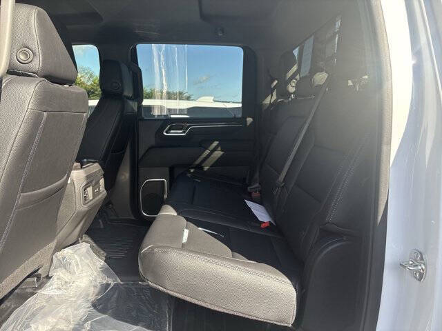 2025 Chevrolet Silverado 3500HD CC LT