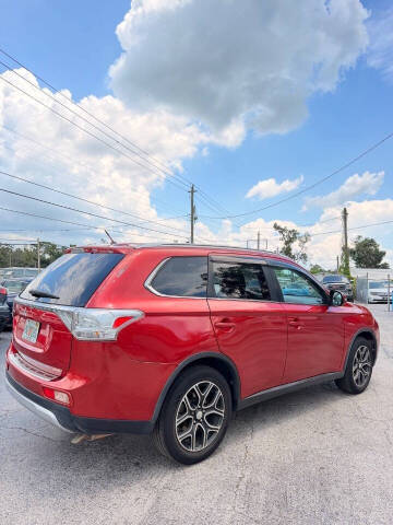 2015 Mitsubishi Outlander SE
