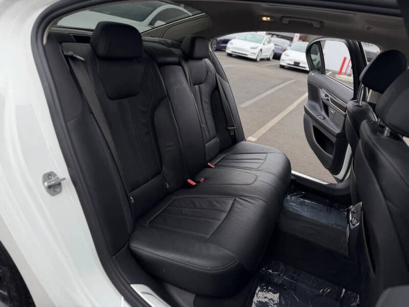 2018 BMW 7 Series 740i