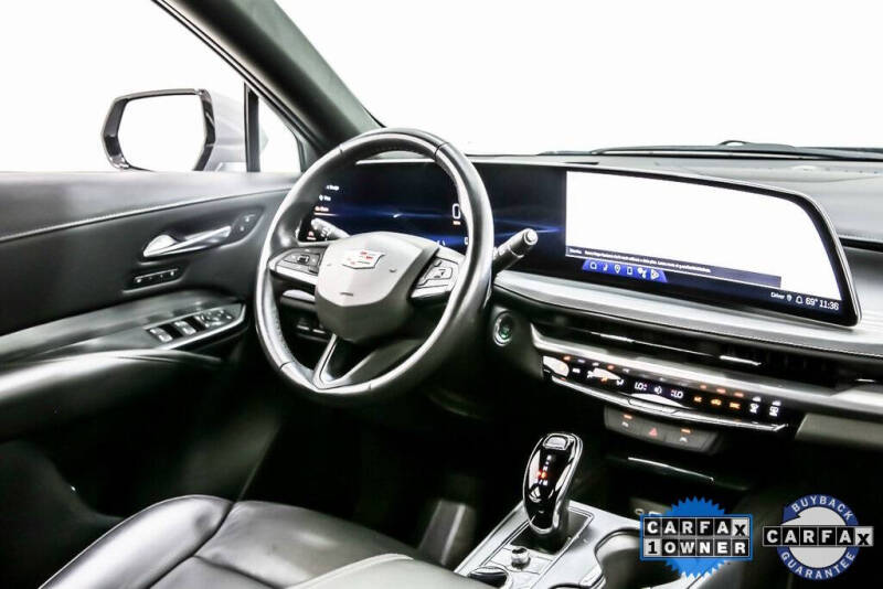 2024 Cadillac XT4 Premium Luxury