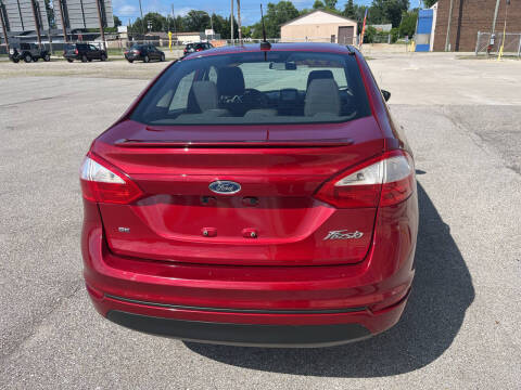 2016 Ford Fiesta SE
