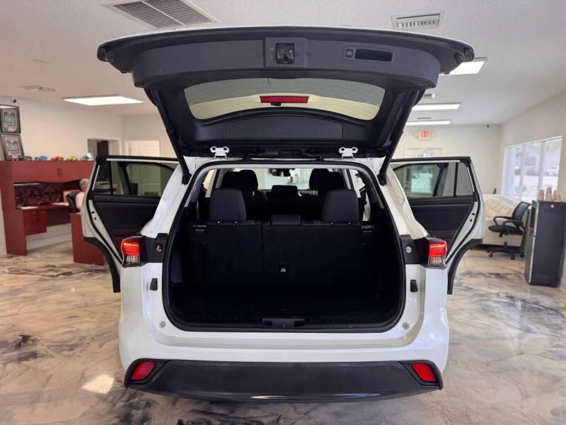 2020 Toyota Highlander Hybrid LE