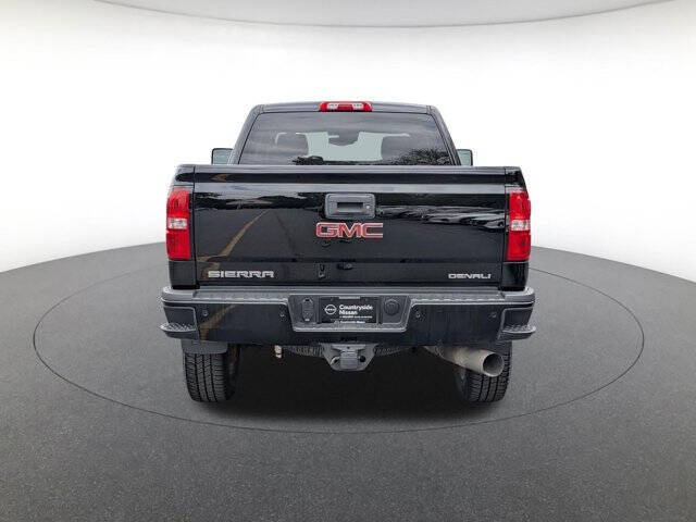 2018 GMC Sierra 2500HD Denali