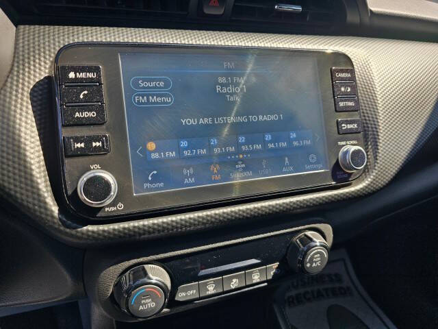 2022 Nissan Kicks SV