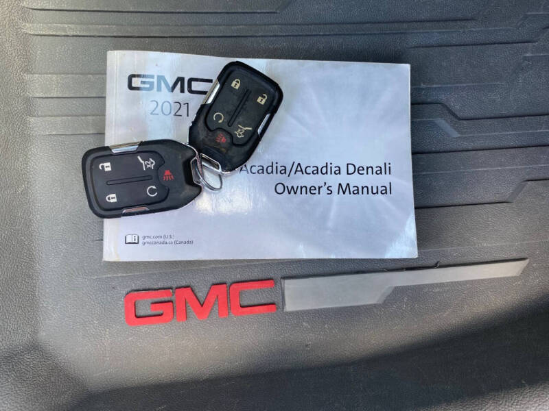 2021 GMC Acadia SLT