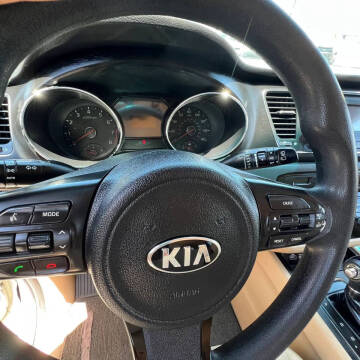 2017 Kia Sedona LX