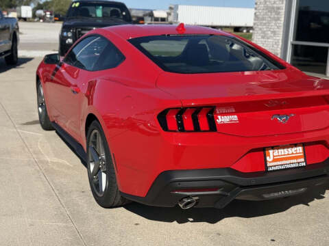 2025 Ford Mustang EcoBoost