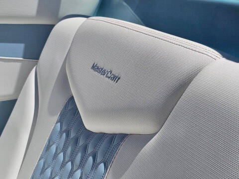 2022 MasterCraft XT24