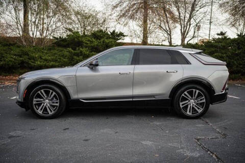 2024 Cadillac LYRIQ Luxury 1