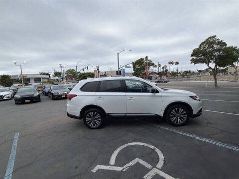 2020 Mitsubishi Outlander SE