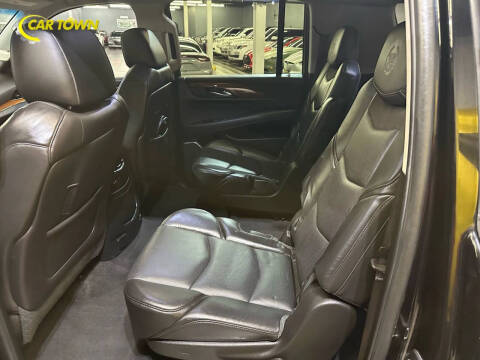 2015 Cadillac Escalade ESV Luxury