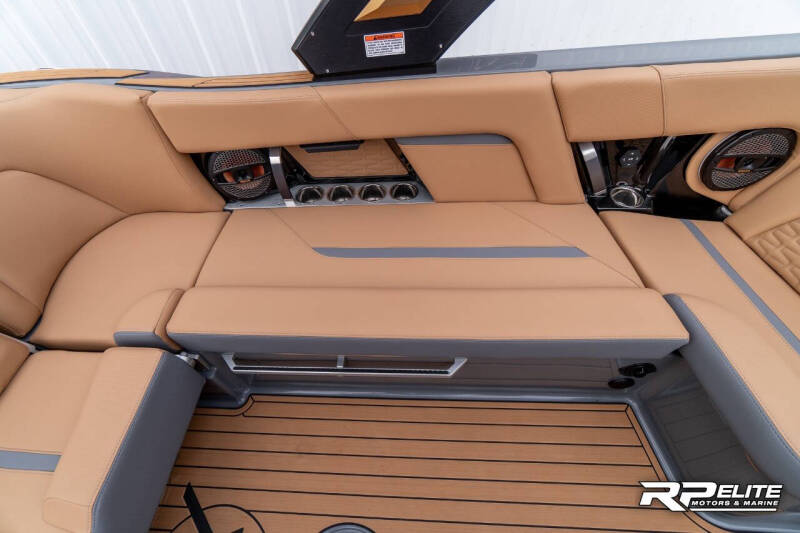 2025 MasterCraft X22
