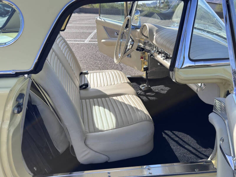 1957 Ford Thunderbird