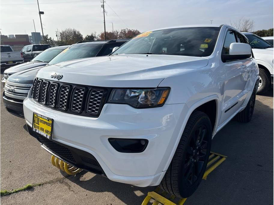 2020 Jeep Grand Cherokee Altitude 4WD