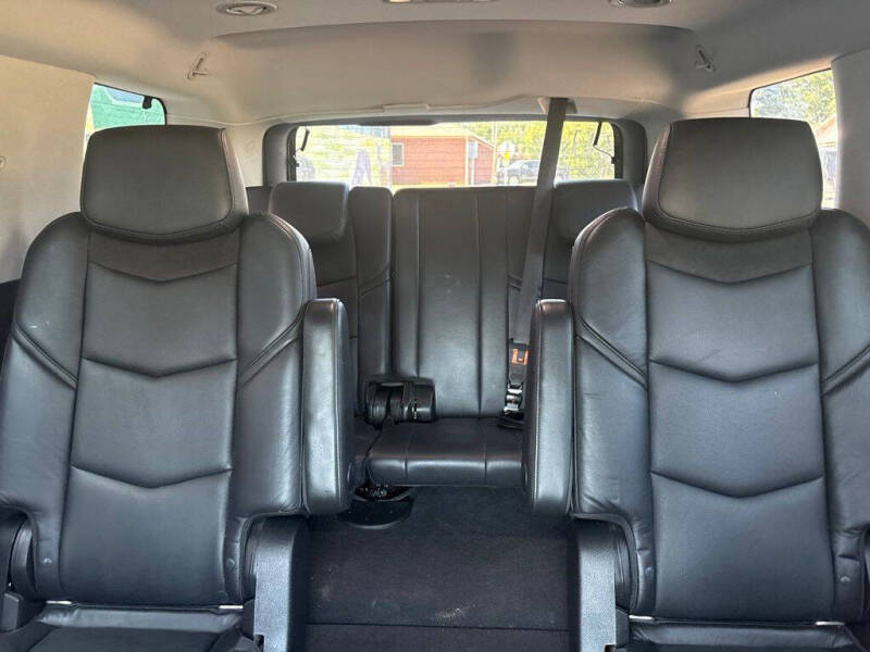 2019 Cadillac Escalade Luxury