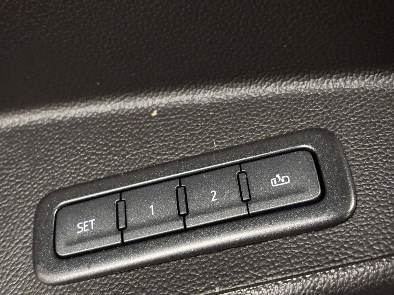 GMCYukon XL32