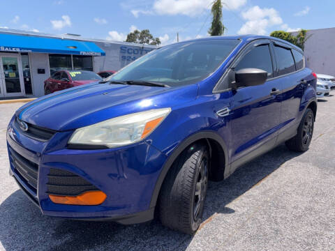 2016 Ford Escape S