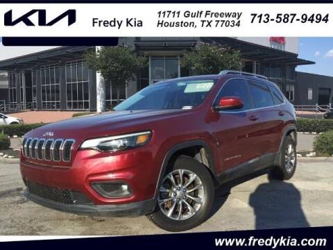 2019 Jeep Cherokee for sale at FREDY USED CAR SALES in Houston TX
